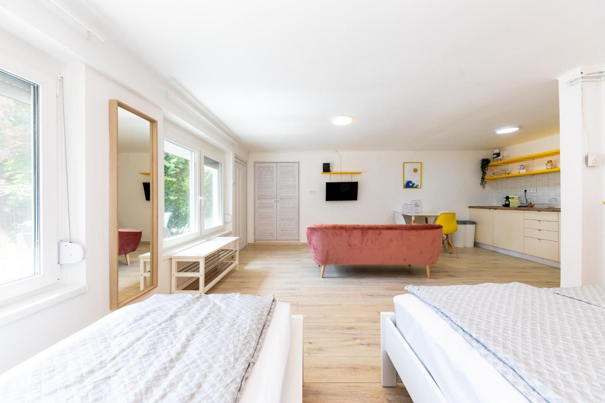 Balaton Wave Apartments Balatonalmadi Exterior photo
