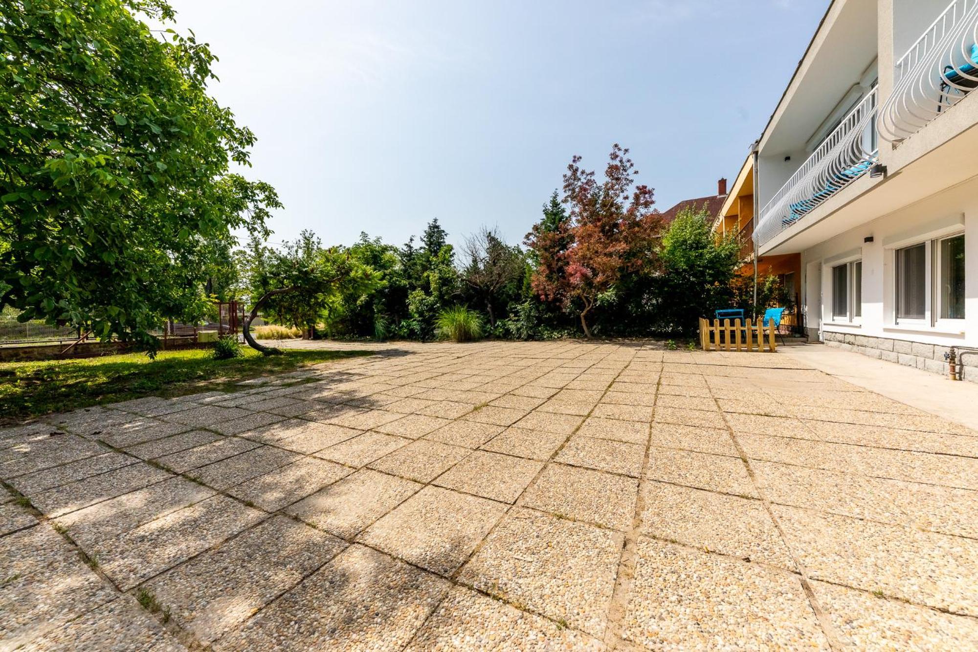 Balaton Wave Apartments Balatonalmadi Exterior photo