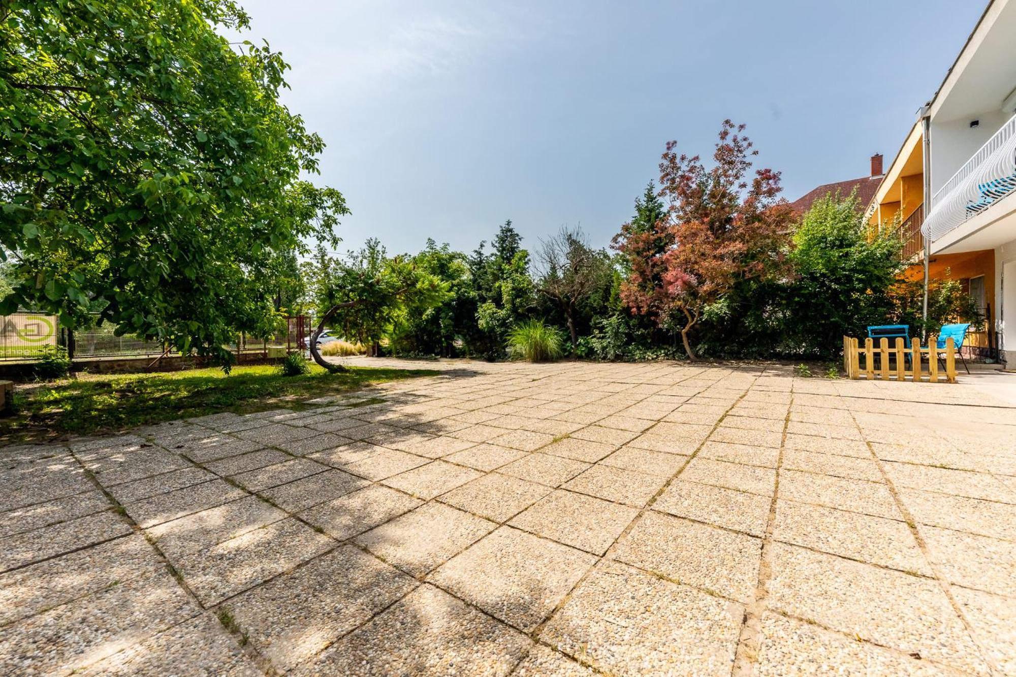 Balaton Wave Apartments Balatonalmadi Exterior photo